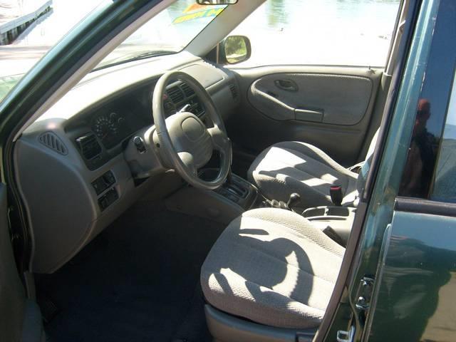 Suzuki Grand Vitara 2000 photo 5