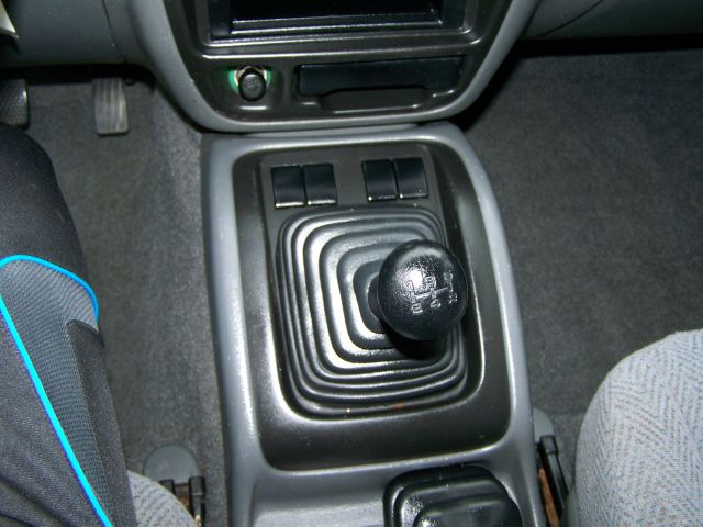 Suzuki Grand Vitara 2000 photo 10