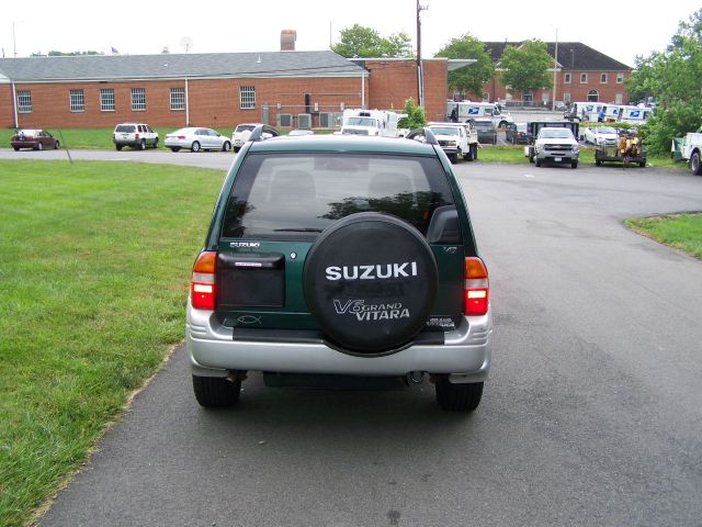 Suzuki Grand Vitara 2000 photo 14