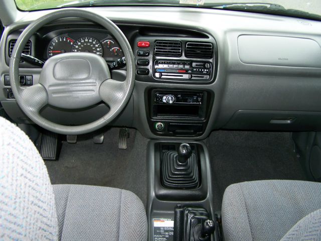 Suzuki Grand Vitara 2000 photo 6