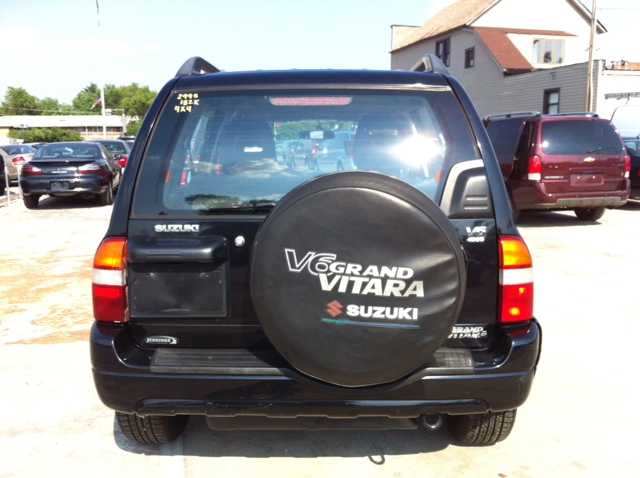 Suzuki Grand Vitara Super SUV