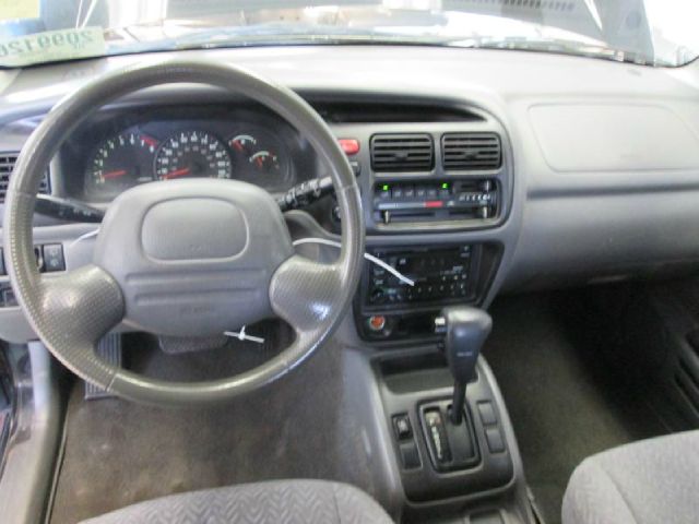 Suzuki Grand Vitara 2002 photo 3