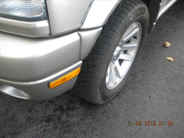 Suzuki Grand Vitara 2004 photo 4
