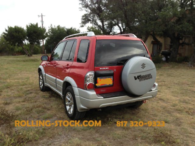 Suzuki Grand Vitara 4x4 Styleside Lariat SUV
