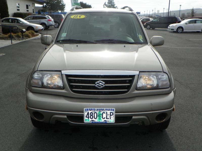 Suzuki Grand Vitara 2005 photo 2