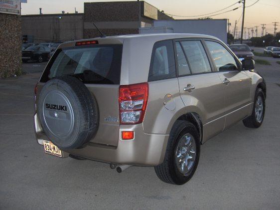 Suzuki Grand Vitara 2006 photo 2