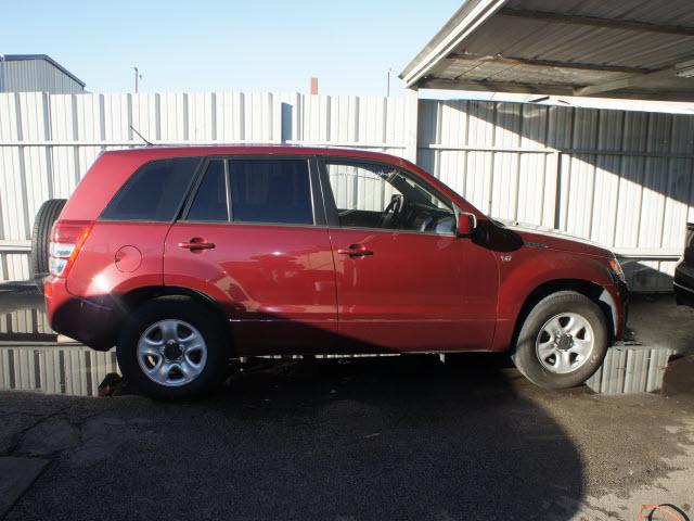 Suzuki Grand Vitara 2006 photo 2