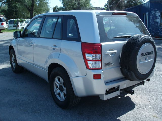 Suzuki Grand Vitara SLT 25 SUV