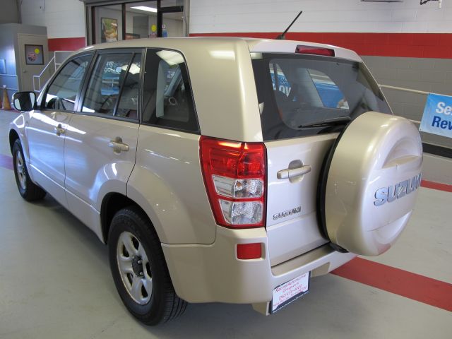 Suzuki Grand Vitara Ram 3500 Diesel 2-WD SUV