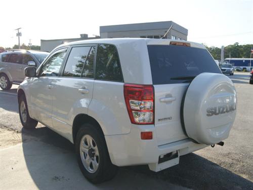 Suzuki Grand Vitara 2010 photo 2