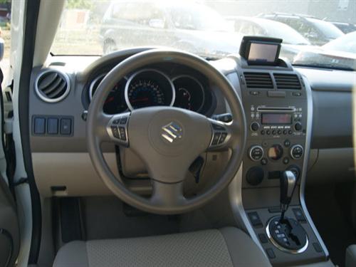 Suzuki Grand Vitara 2010 photo 4