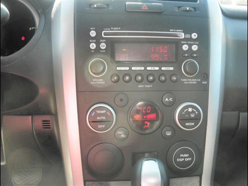 Suzuki Grand Vitara 2010 photo 3