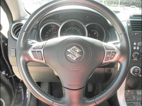 Suzuki Grand Vitara 2010 photo 4