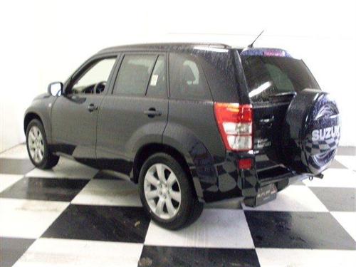 Suzuki Grand Vitara 2010 photo 2