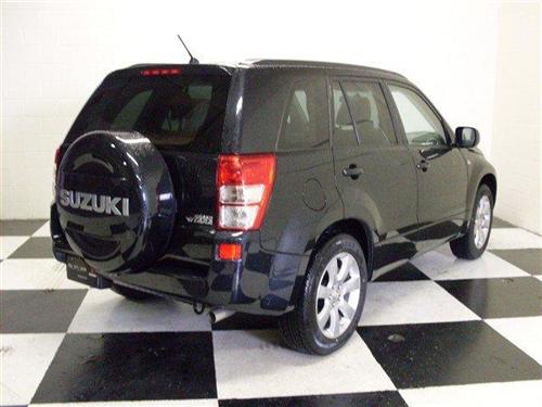Suzuki Grand Vitara 2010 photo 3