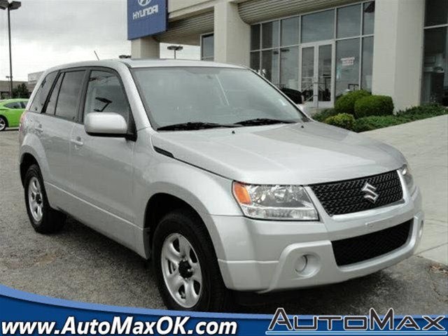Suzuki Grand Vitara 2011 photo 1