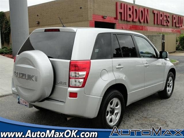 Suzuki Grand Vitara 2011 photo 2