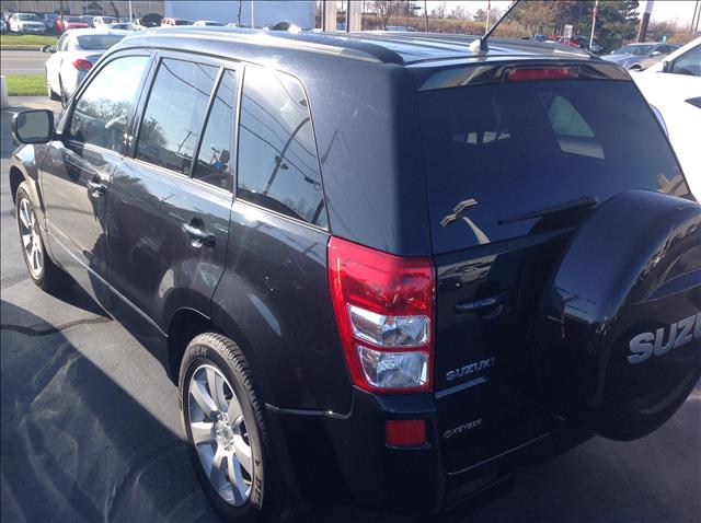 Suzuki Grand Vitara 2011 photo 1