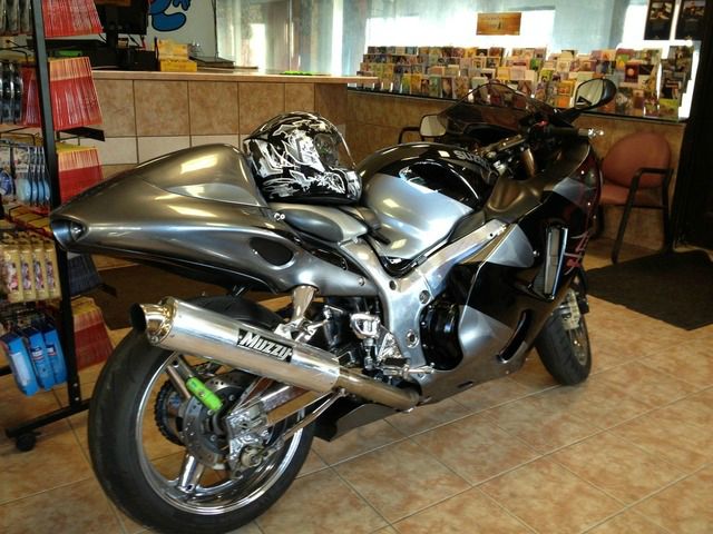 Suzuki Hayabusa 2003 photo 3