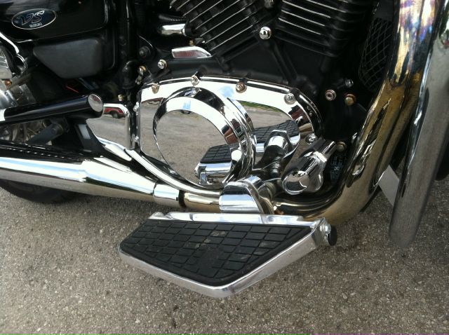 Suzuki INTRUDER 2001 photo 1