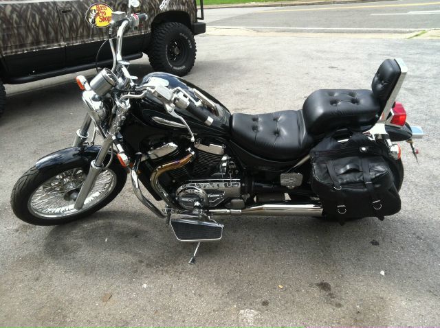 Suzuki INTRUDER 2001 photo 2