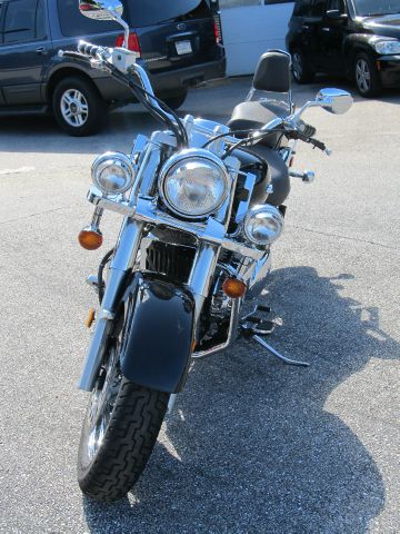 Suzuki INTRUDER 2002 photo 3