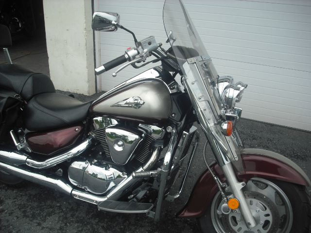 Suzuki Intruder 1500 2001 photo 3