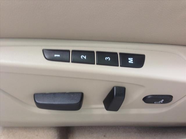 Suzuki Kizashi 2011 photo 18