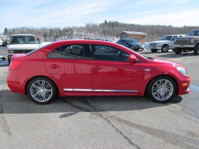 Suzuki Kizashi 2011 photo 4