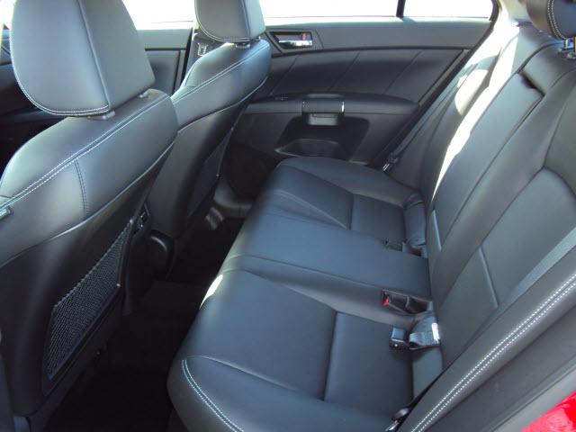 Suzuki Kizashi 2011 photo 5