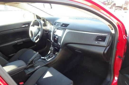 Suzuki Kizashi 2011 photo 4
