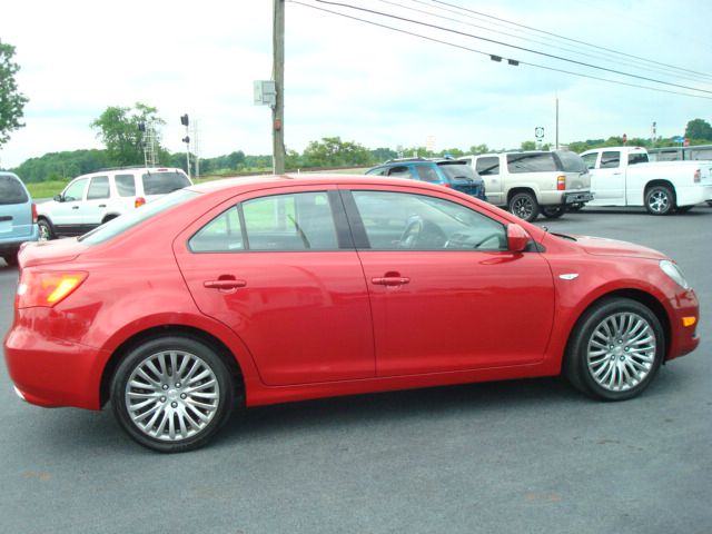 Suzuki Kizashi 2012 photo 4