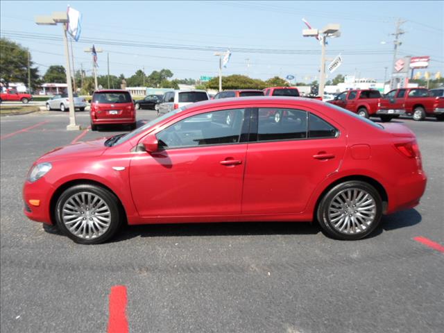 Suzuki Kizashi 2012 photo 1