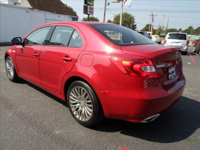 Suzuki Kizashi 2012 photo 2