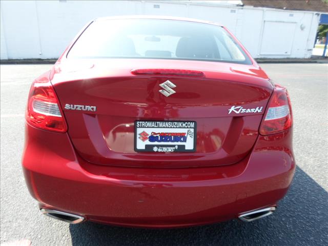 Suzuki Kizashi 2012 photo 3