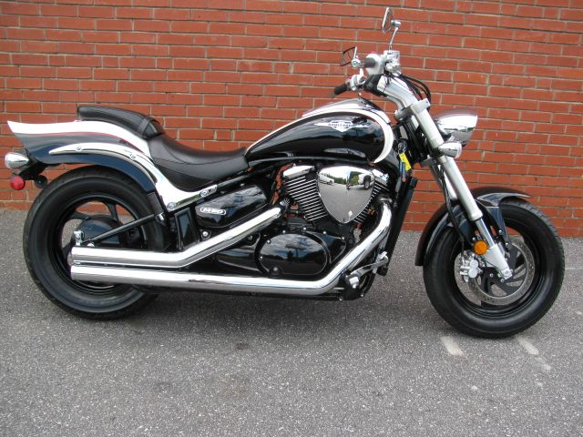 Suzuki M50 2009 photo 2