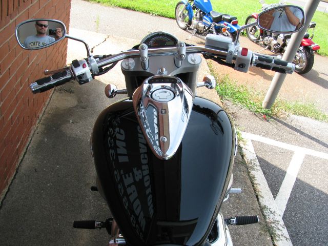 Suzuki M90 2009 photo 1