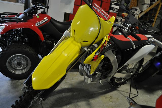 Suzuki RM-Z250 2013 photo 1