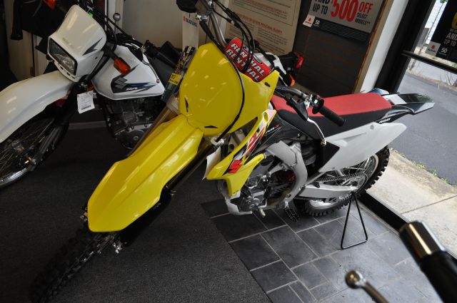 Suzuki RM-Z450 2013 photo 1