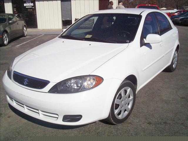 Suzuki Reno XR Hatchback