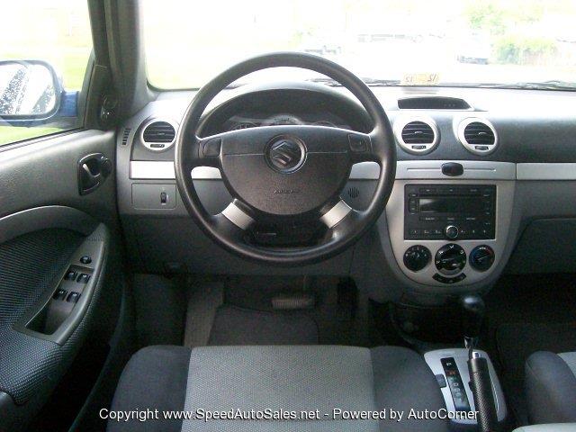 Suzuki Reno 2008 photo 9