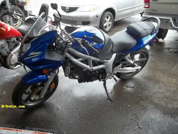 Suzuki SV650 2000 photo 2