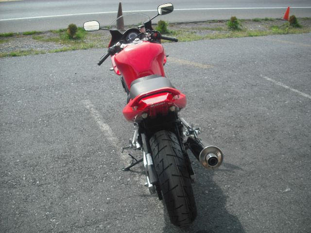 Suzuki SV 650 2006 photo 2