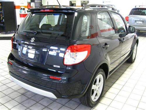 Suzuki SX4 Crossover 2008 photo 1