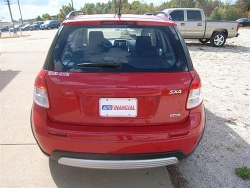 Suzuki SX4 Crossover 2008 photo 3