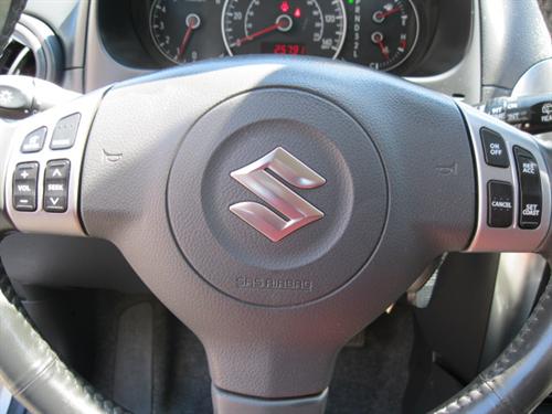 Suzuki SX4 Crossover 2008 photo 1