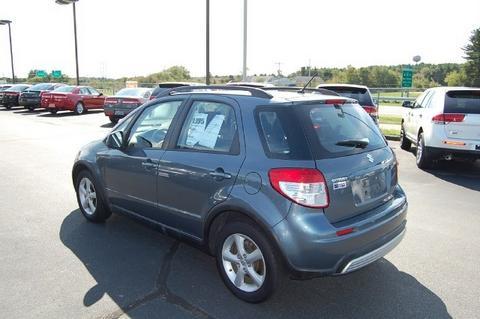 Suzuki SX4 Crossover 2008 photo 2
