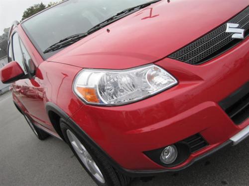 Suzuki SX4 Crossover 2008 photo 2