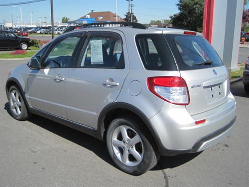 Suzuki SX4 Crossover 2008 photo 2