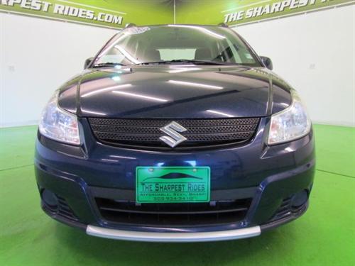 Suzuki SX4 Crossover 2008 photo 2